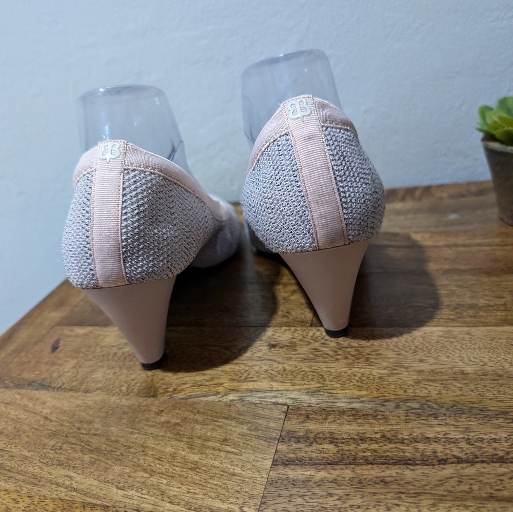 Betabrand Late to the Gate pink and gray Polka Dot Classic Cone Pumps size 8 - Picture 3 of 6